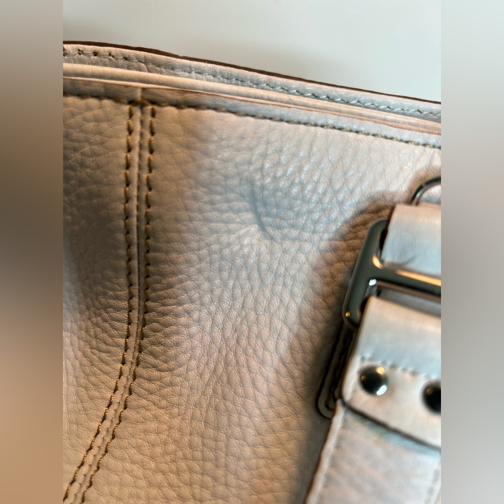 Fossil Pebble Grain White Leather Tote/Shoulder Bag - Picture 8 of 15